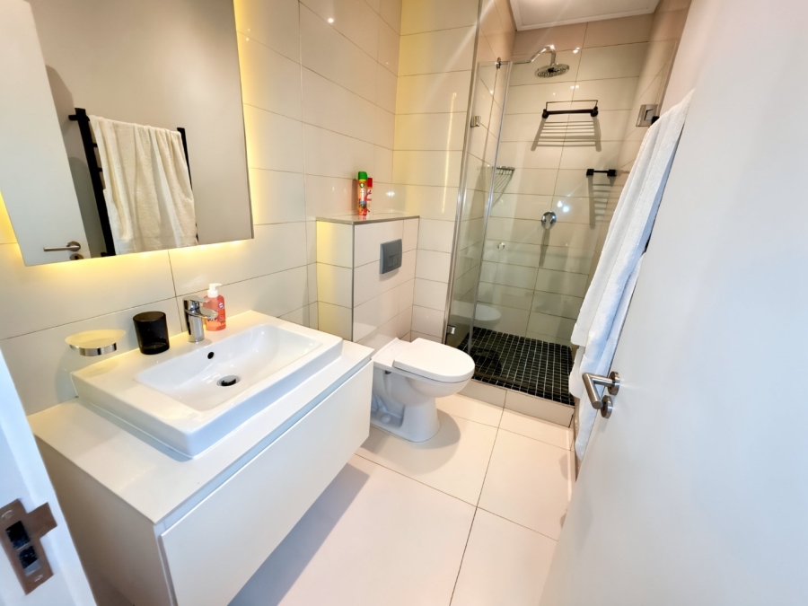 2 Bedroom Property for Sale in Cape Town City Centre Western Cape